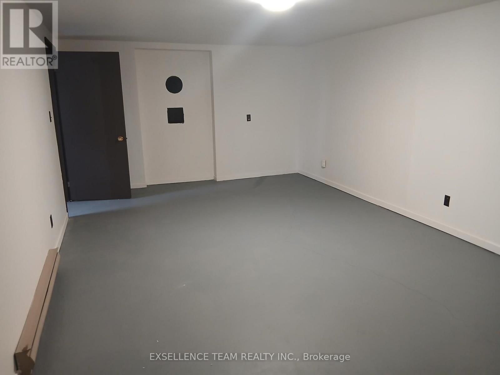 20596 CONC 5 CORNERS Image 20