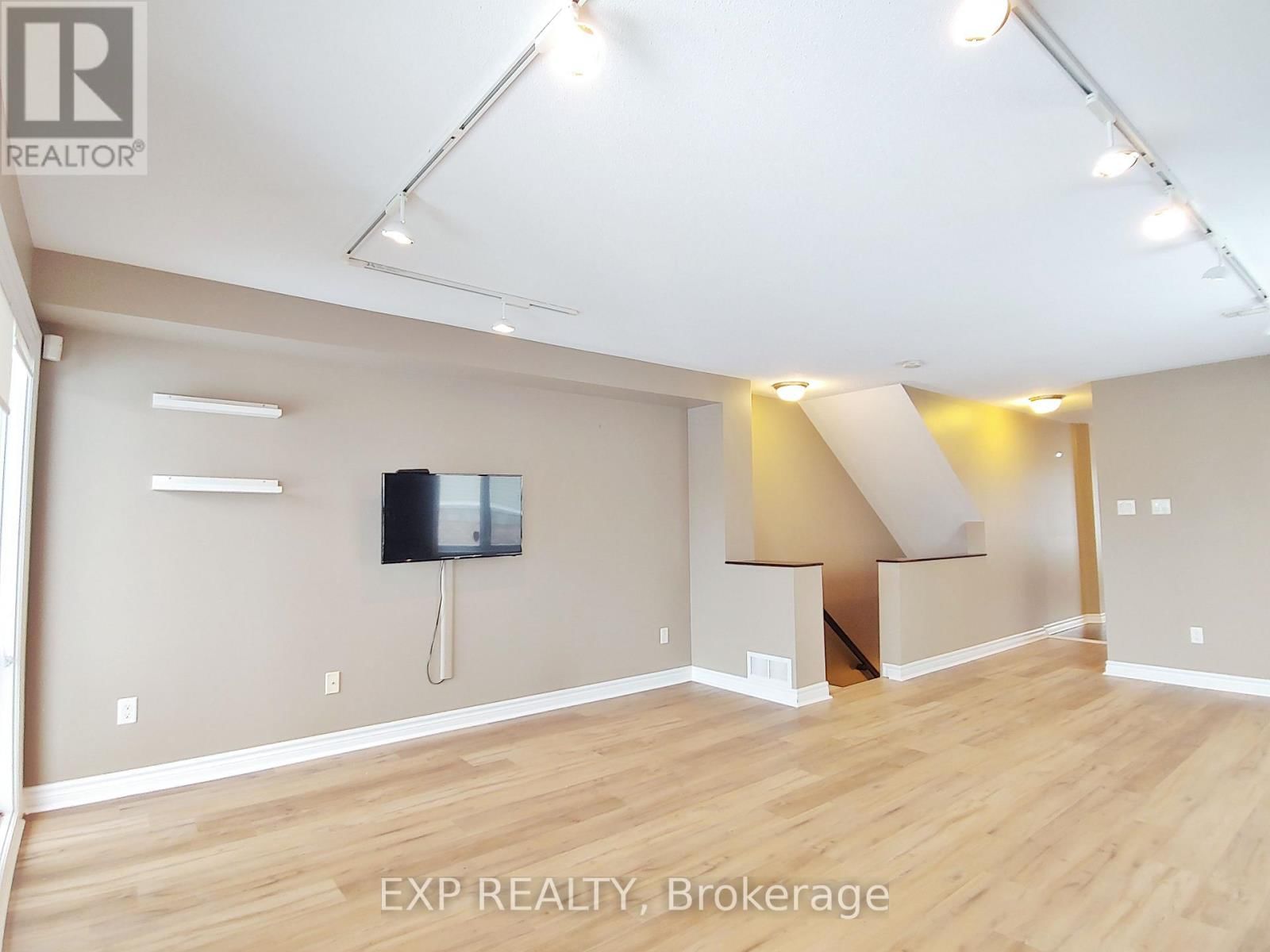 B - 605 CHAPMAN MILLS DRIVE Image 16