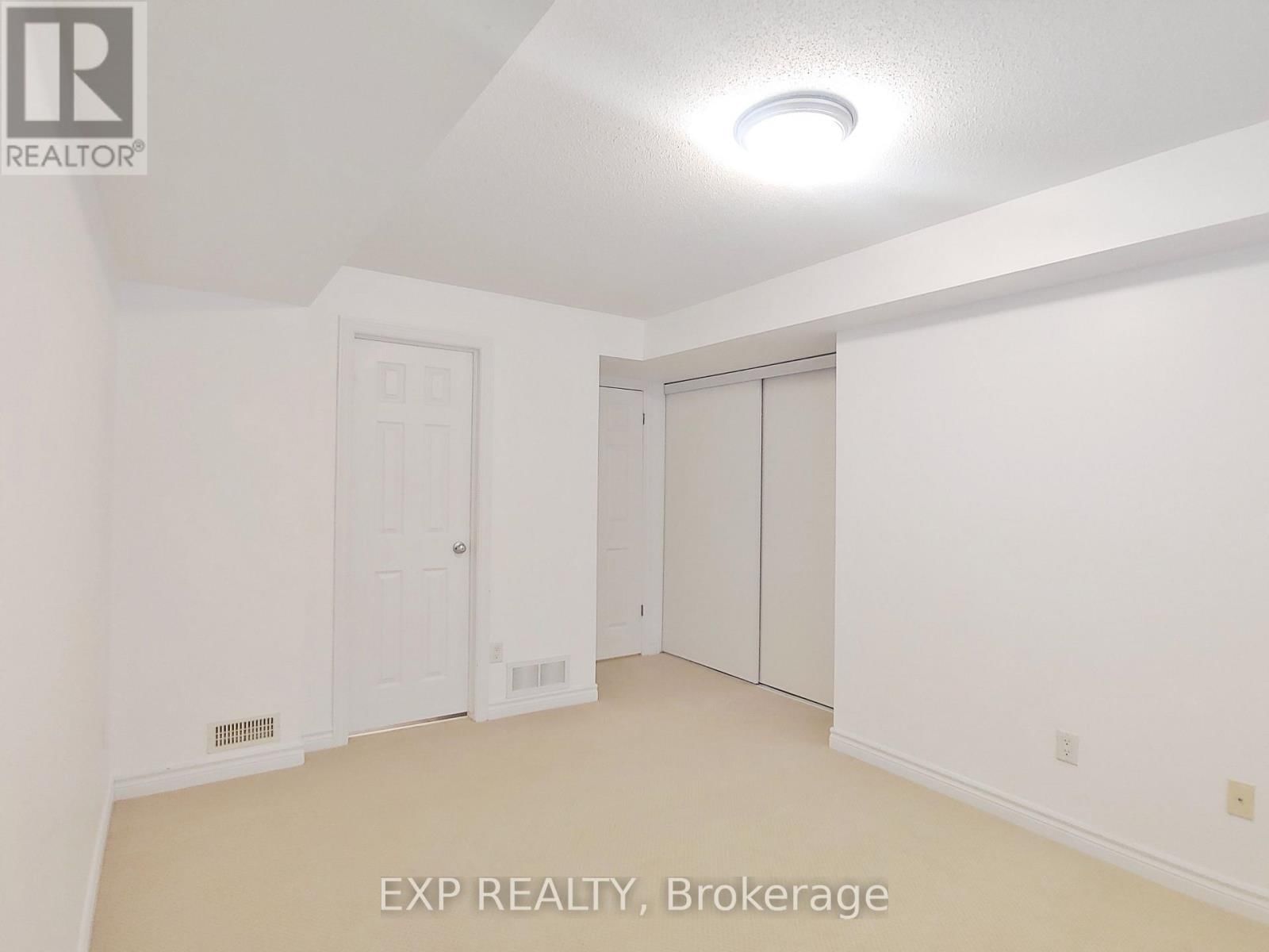 B - 605 CHAPMAN MILLS DRIVE Image 17