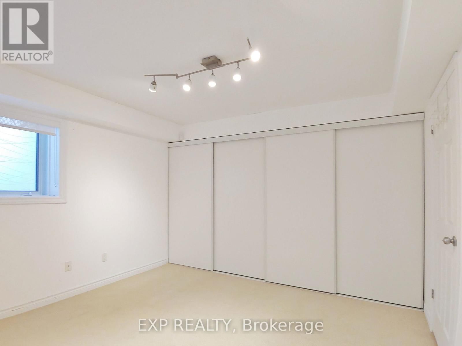 B - 605 CHAPMAN MILLS DRIVE Image 24