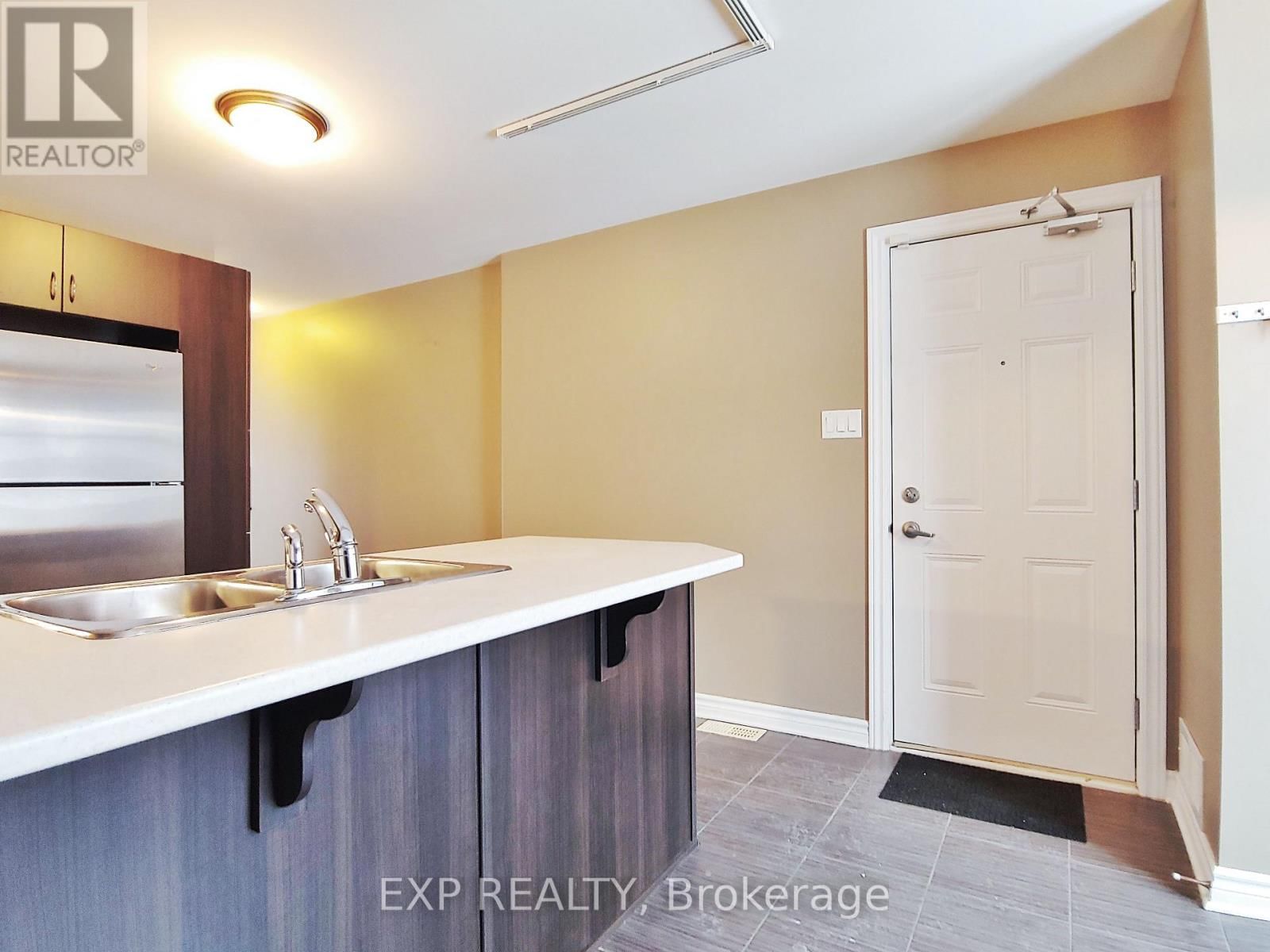 B - 605 CHAPMAN MILLS DRIVE Image 6