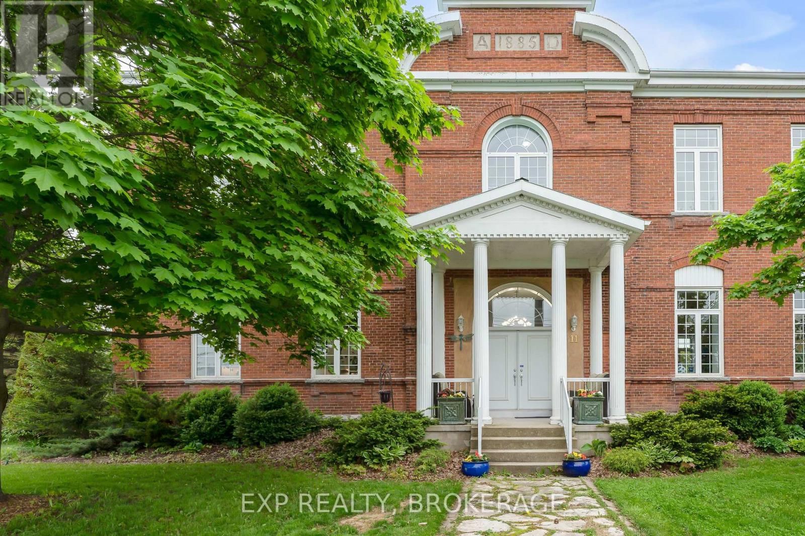 11 CROSS STREET Image 2