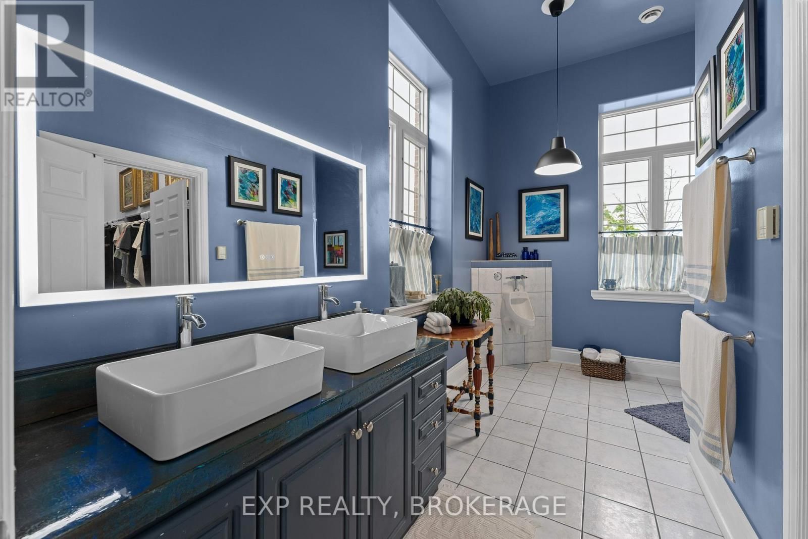 11 CROSS STREET Image 30