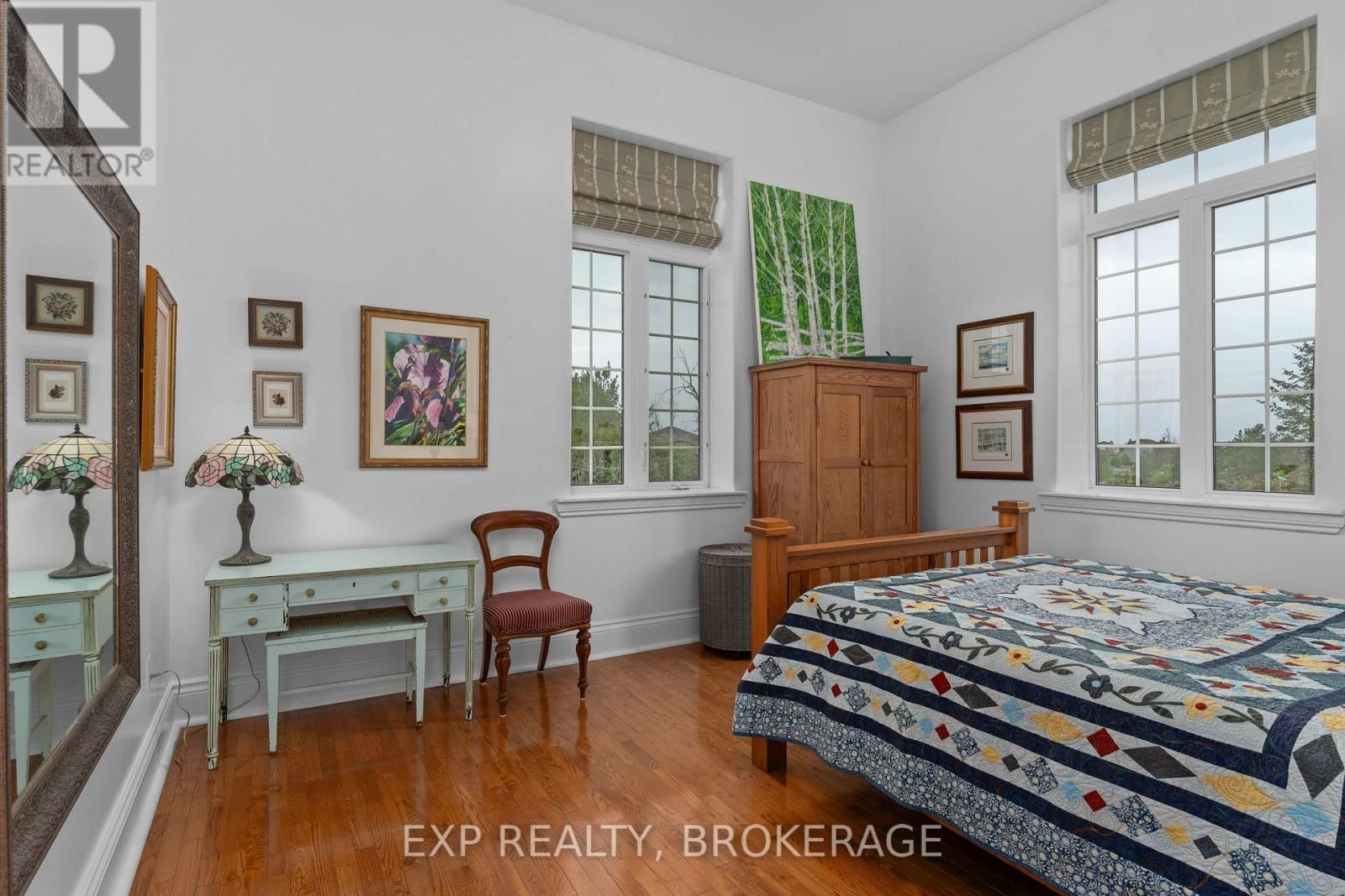 11 CROSS STREET Image 36