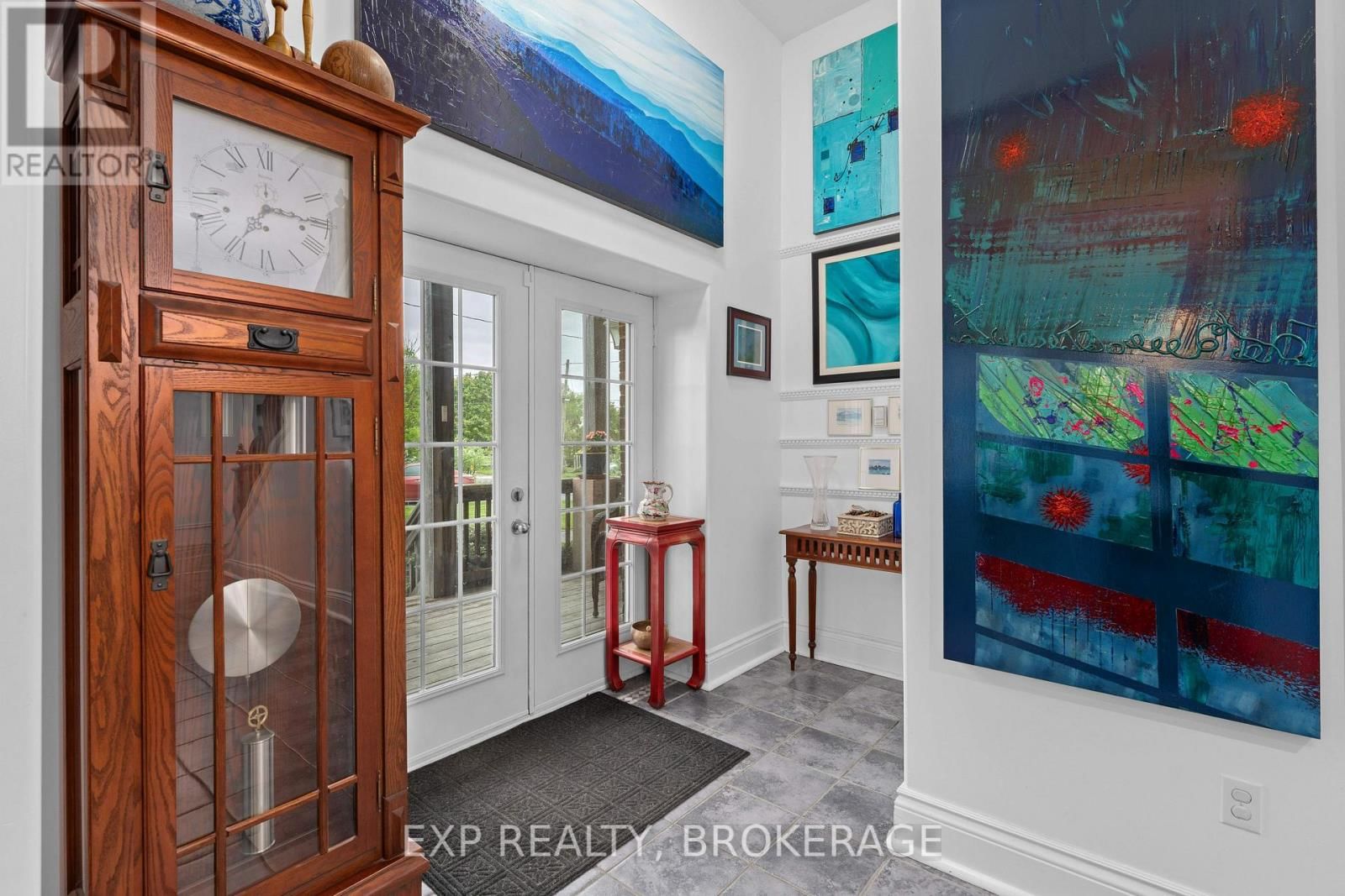 11 CROSS STREET Image 4