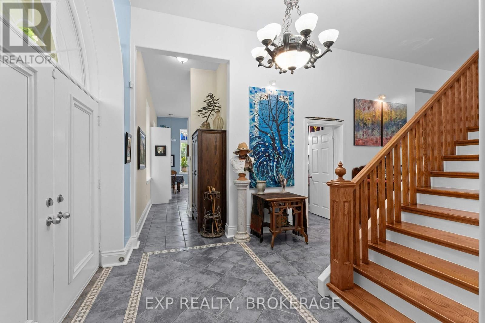 11 CROSS STREET Image 5