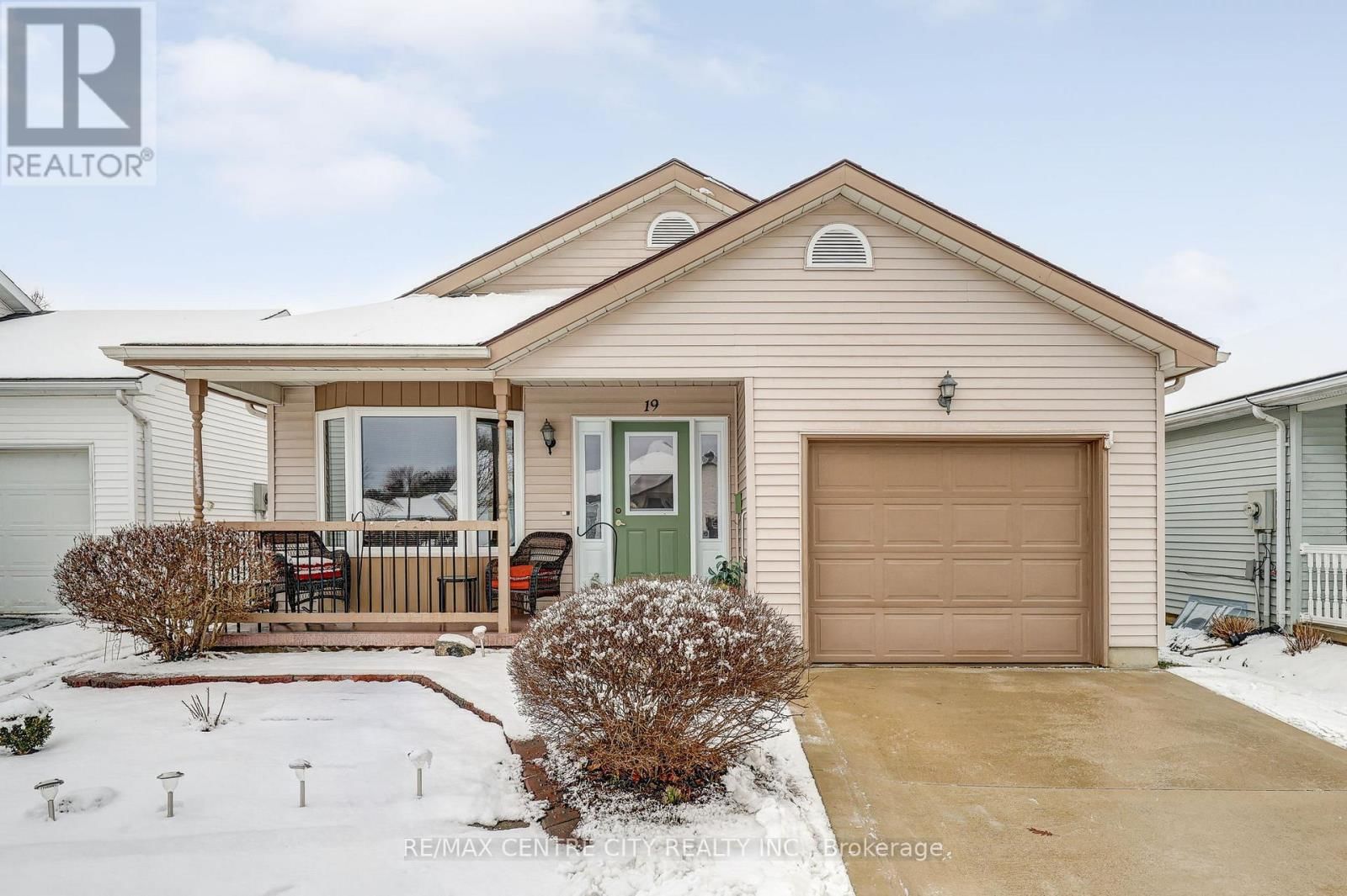 19 BRASHER DRIVE Image 1