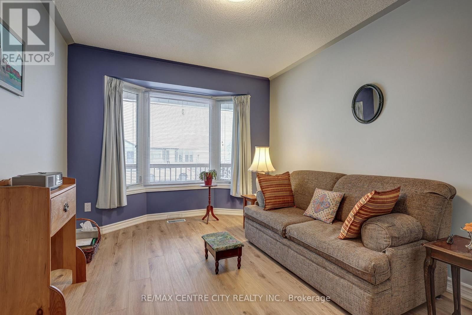 19 BRASHER DRIVE Image 10