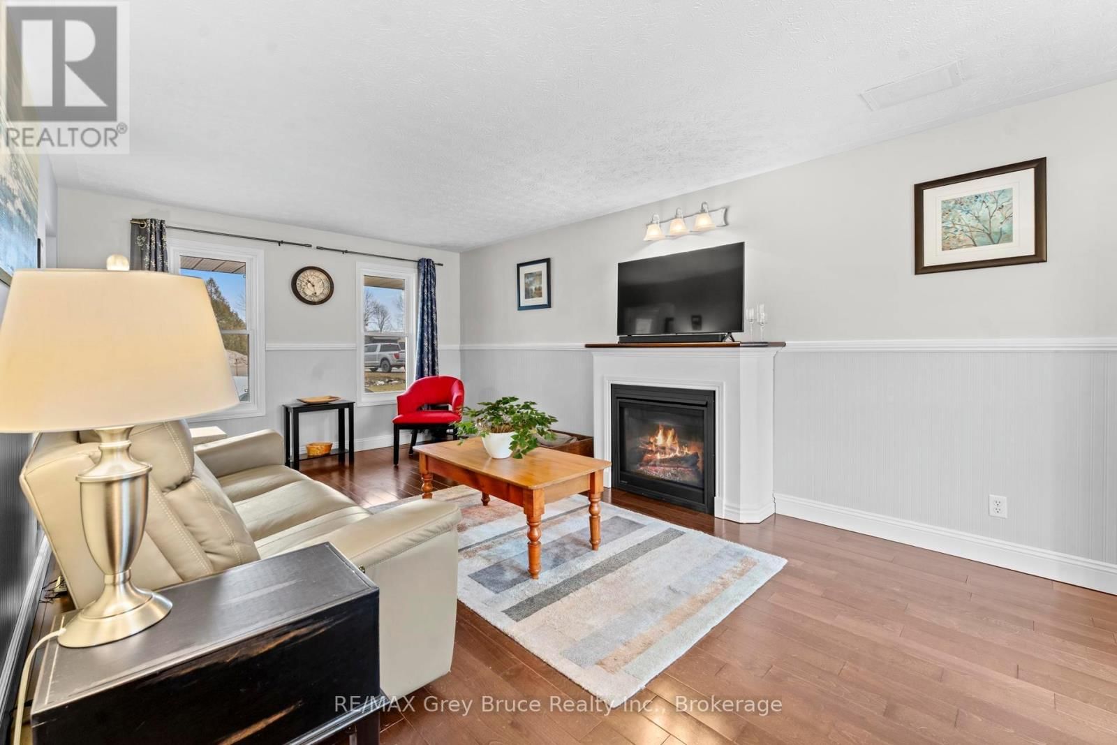 112 MARY AVENUE Image 11