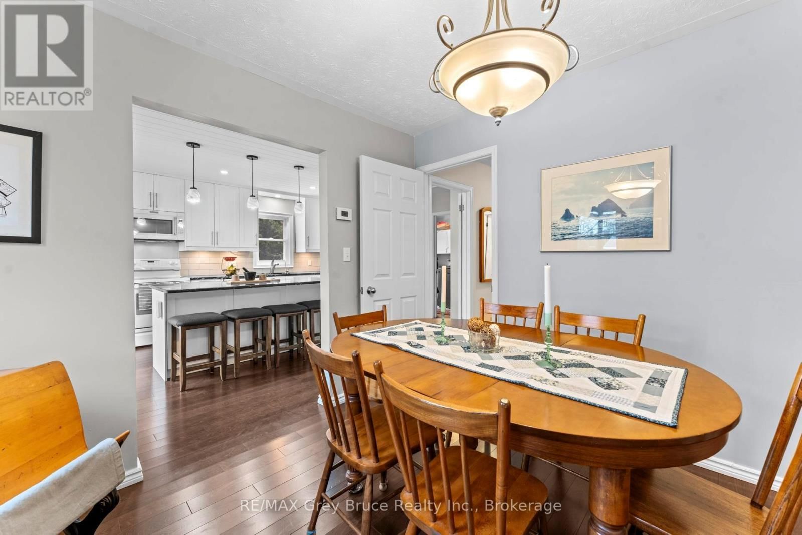 112 MARY AVENUE Image 13