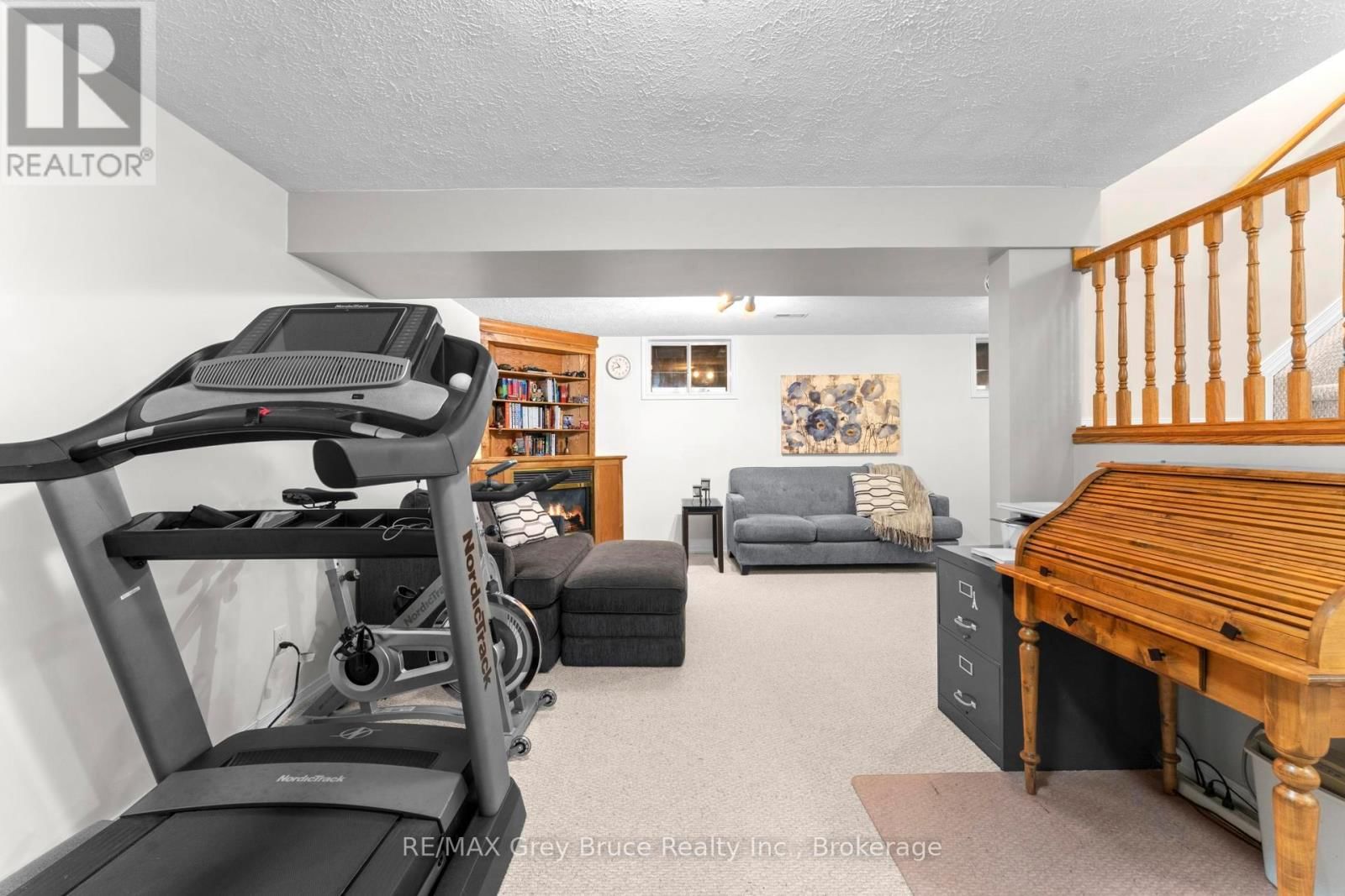 112 MARY AVENUE Image 29