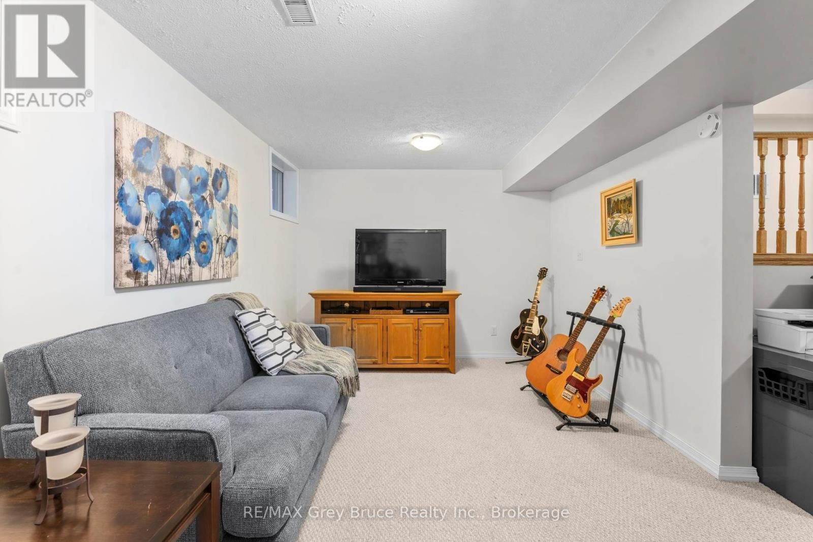 112 MARY AVENUE Image 31