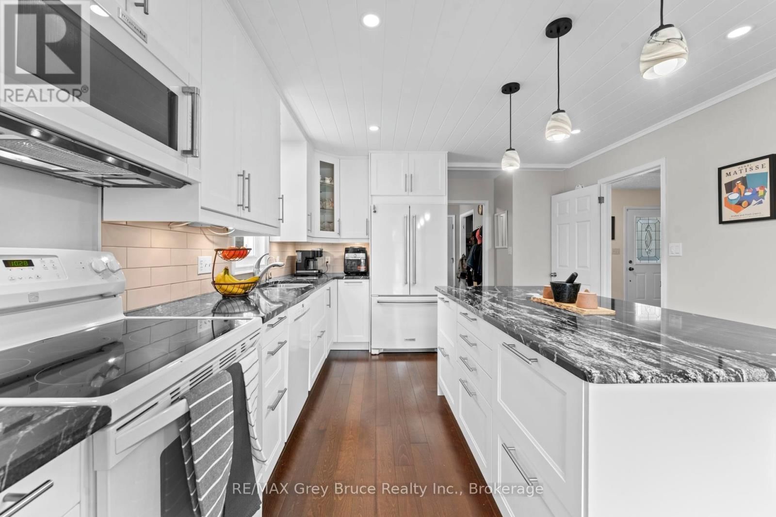 112 MARY AVENUE Image 5