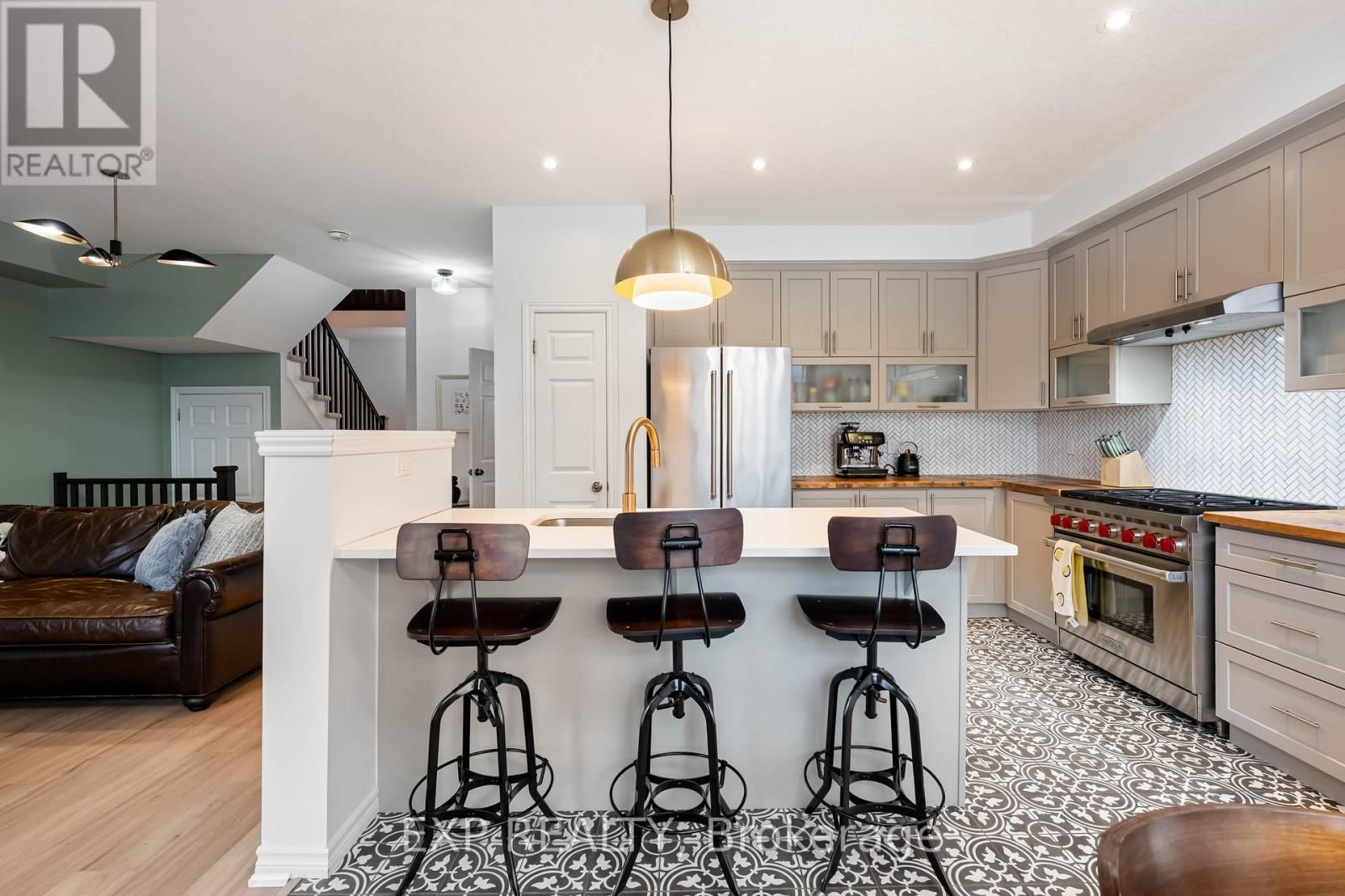 209 DRENTERS COURT Image 18