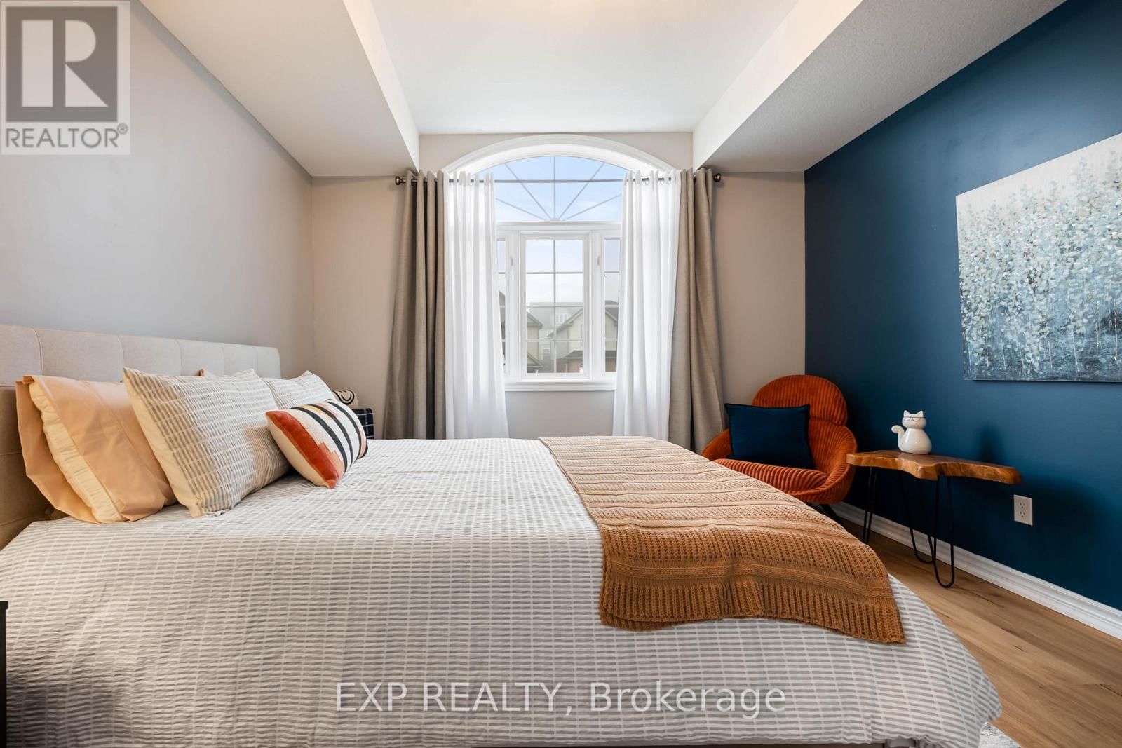 209 DRENTERS COURT Image 29