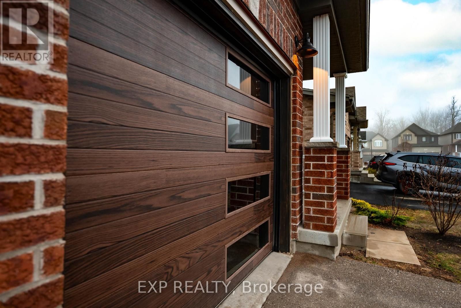 209 DRENTERS COURT Image 3