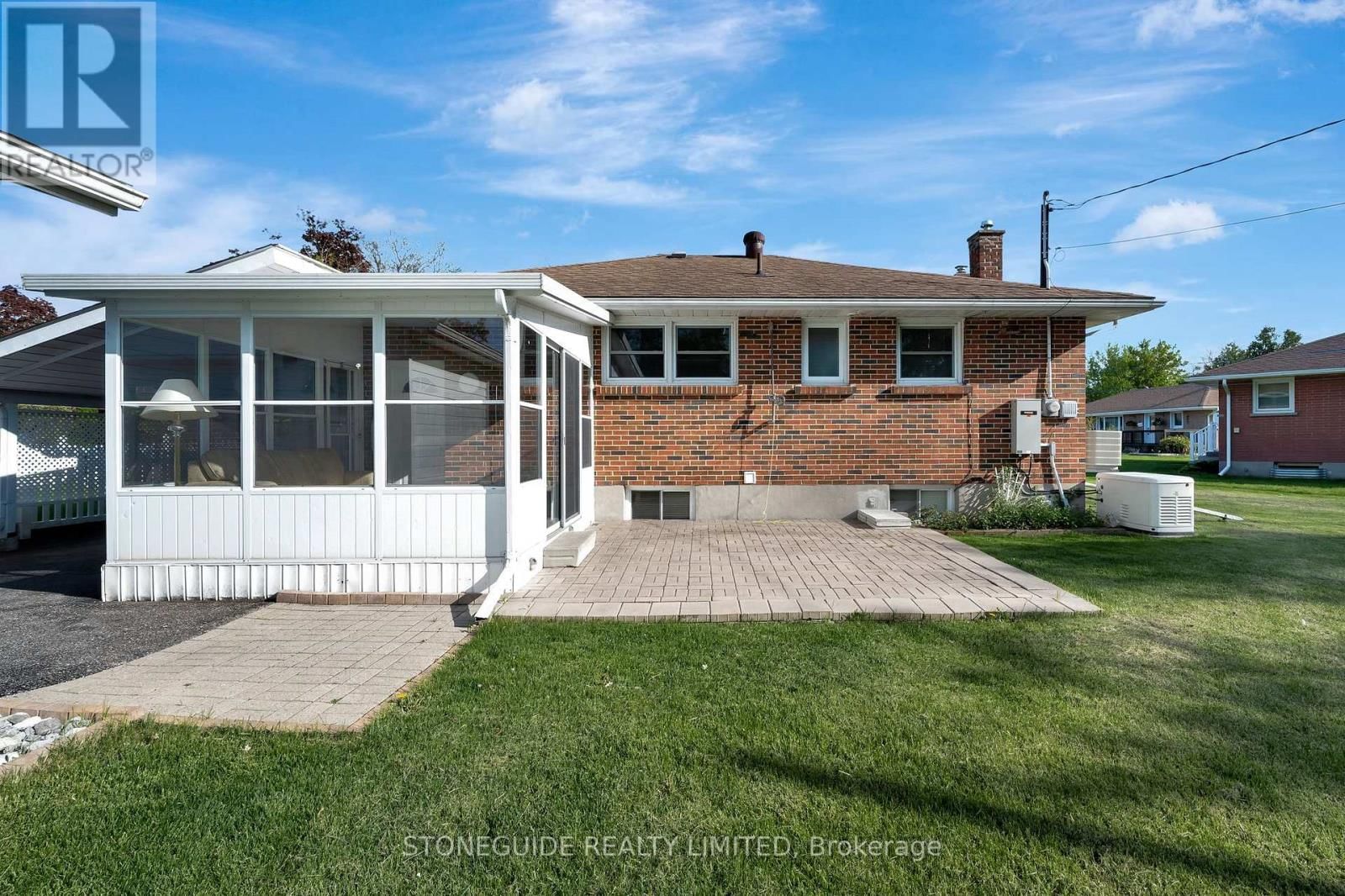 5 ARMOUR COURT Image 34