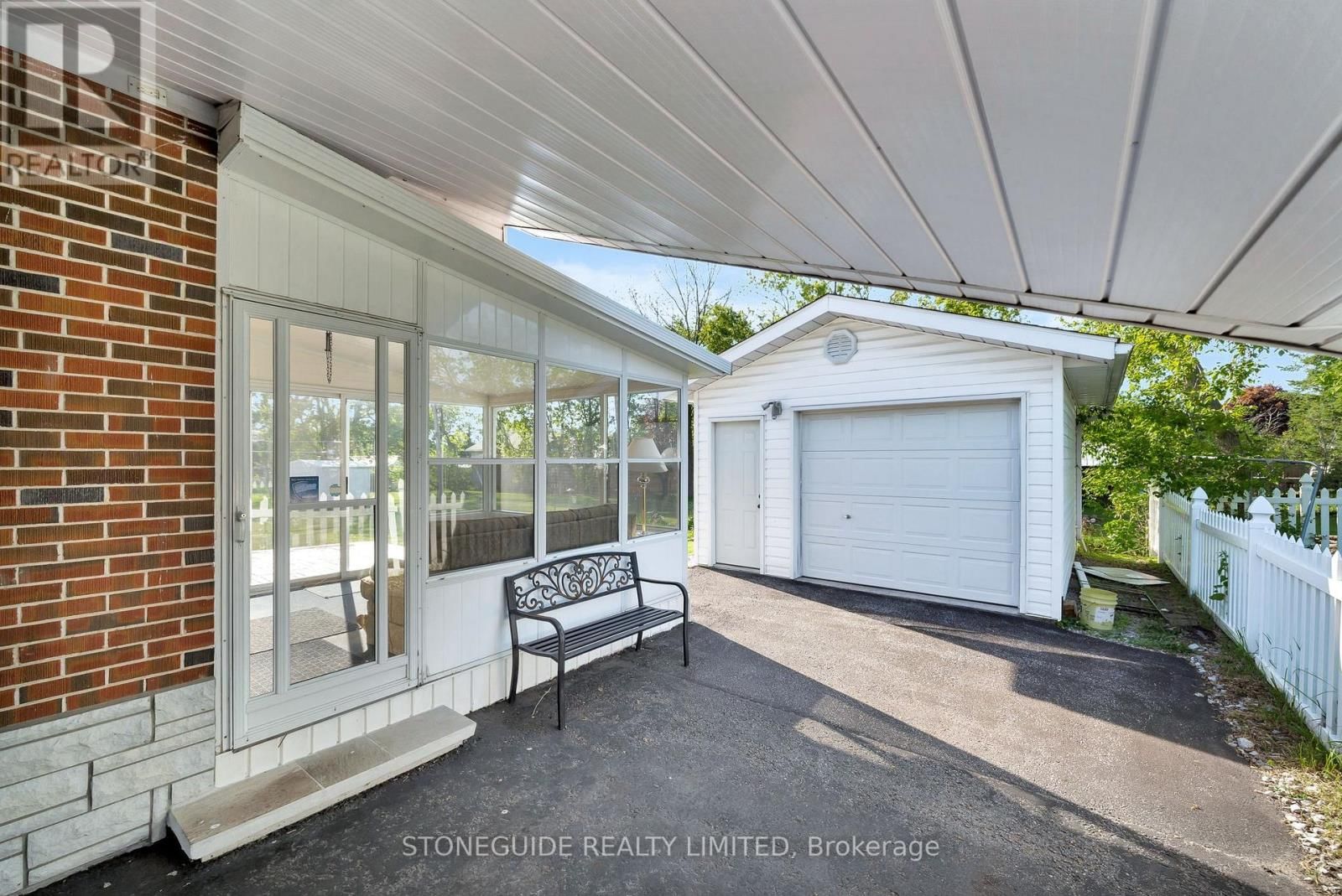 5 ARMOUR COURT Image 36