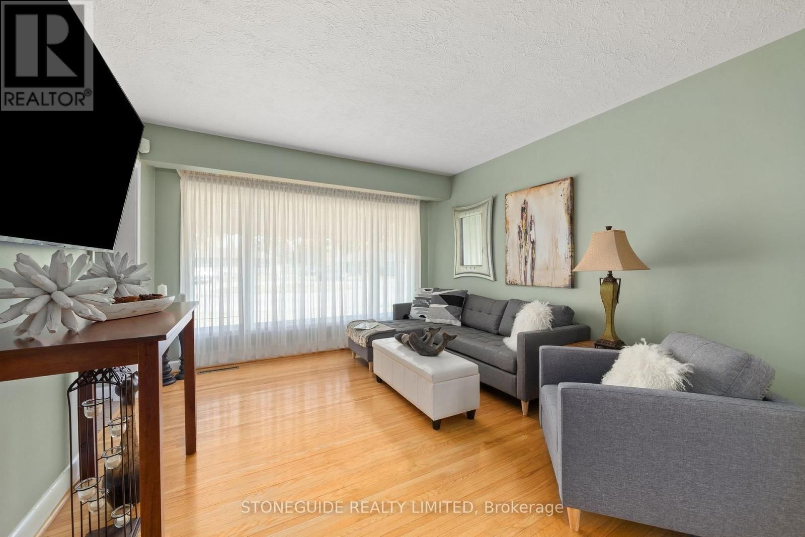 5 ARMOUR COURT Image 5