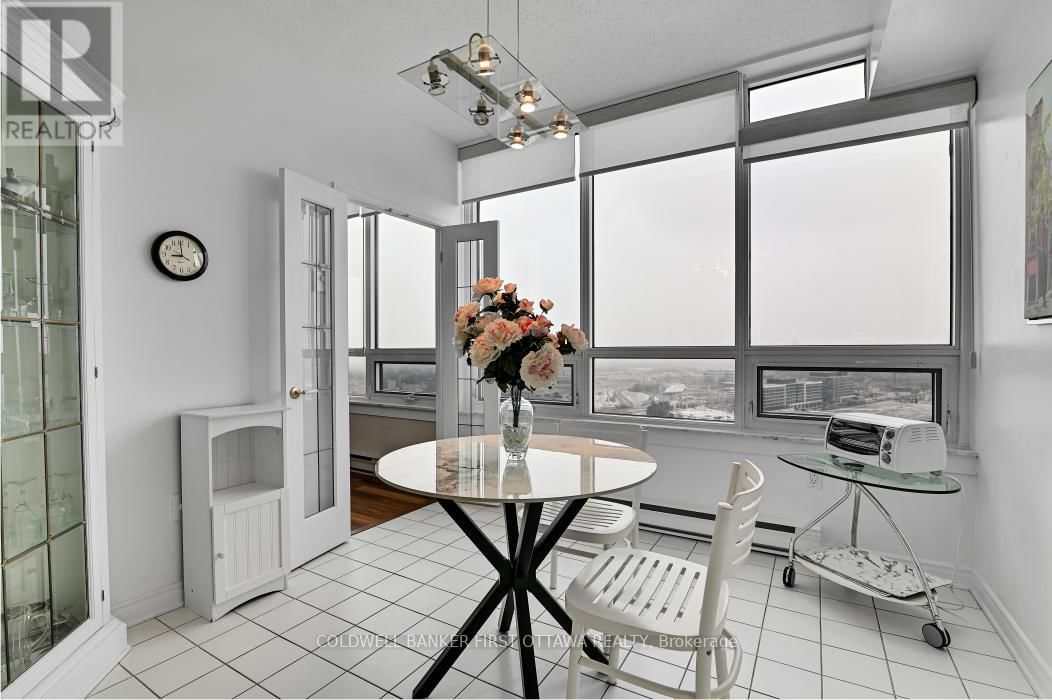 2702 - 1480 RIVERSIDE DRIVE Image 12