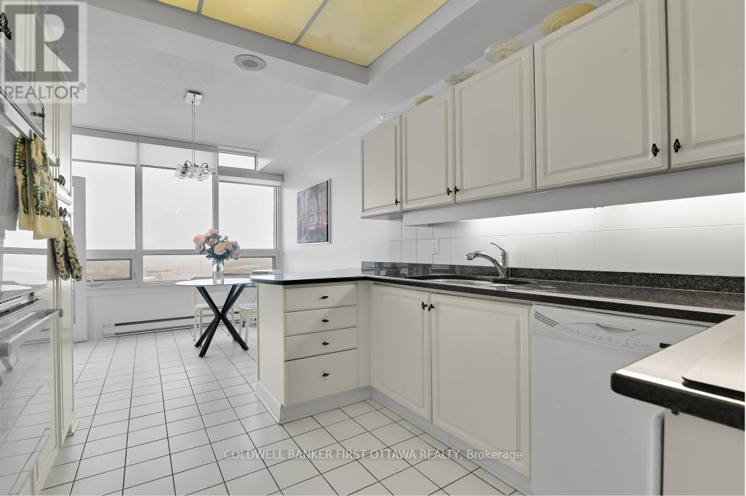 2702 - 1480 RIVERSIDE DRIVE Image 13