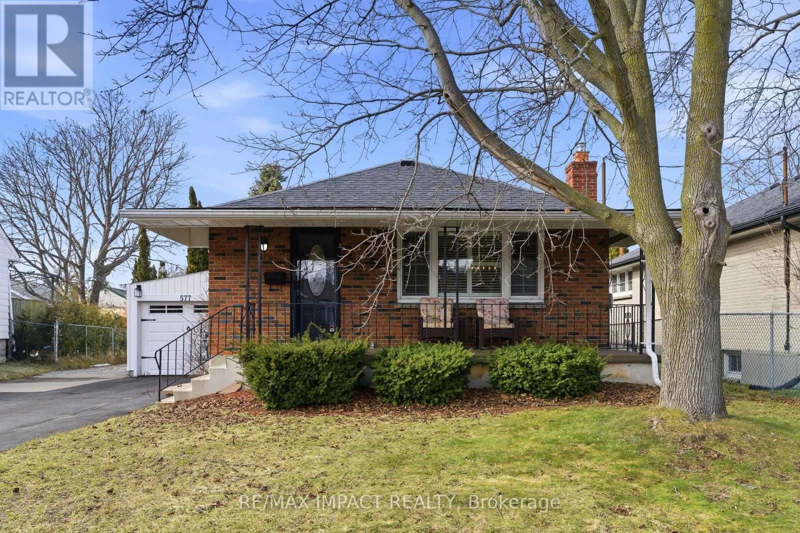 577 SINCLAIR STREET Image 2