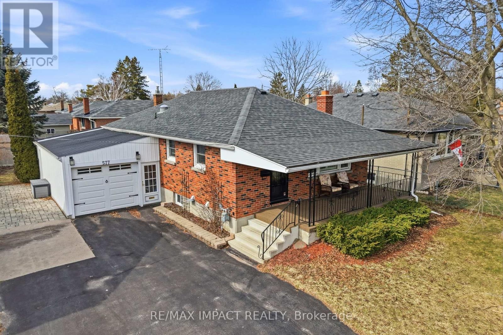 577 SINCLAIR STREET Image 31