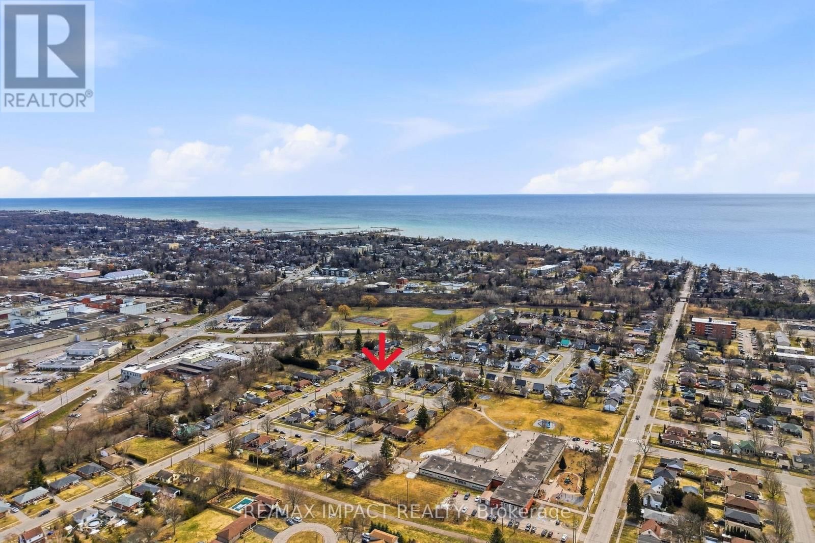 577 SINCLAIR STREET Image 41