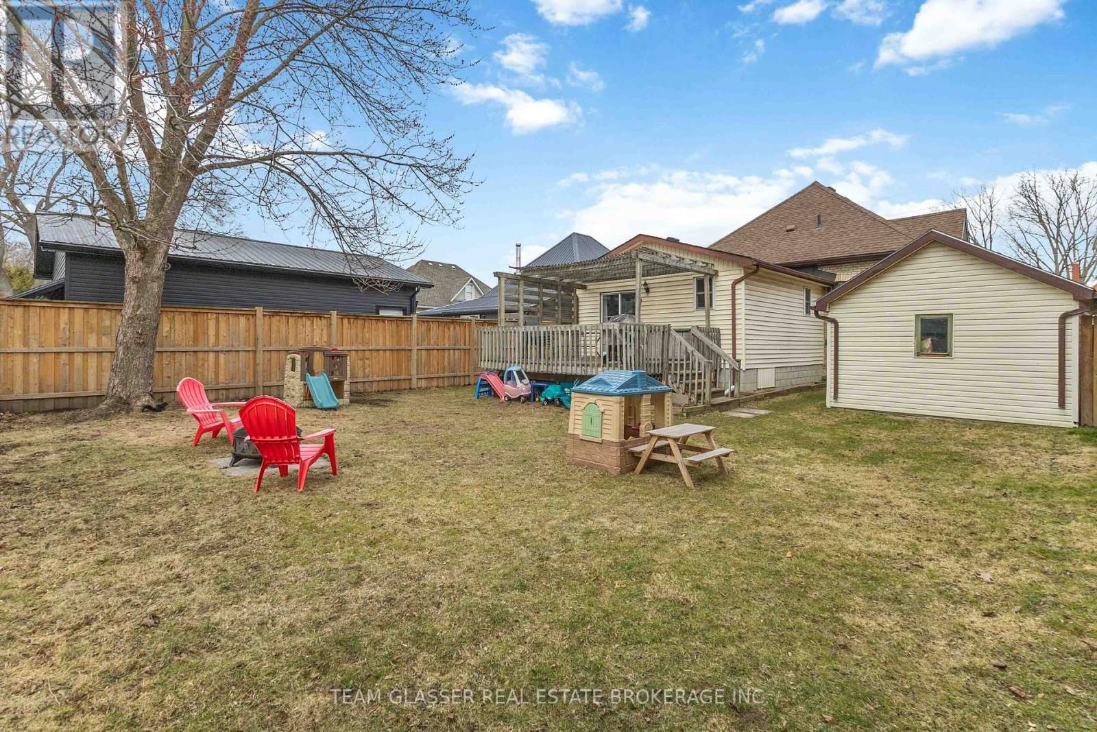 57 LOCUST STREET Image 42