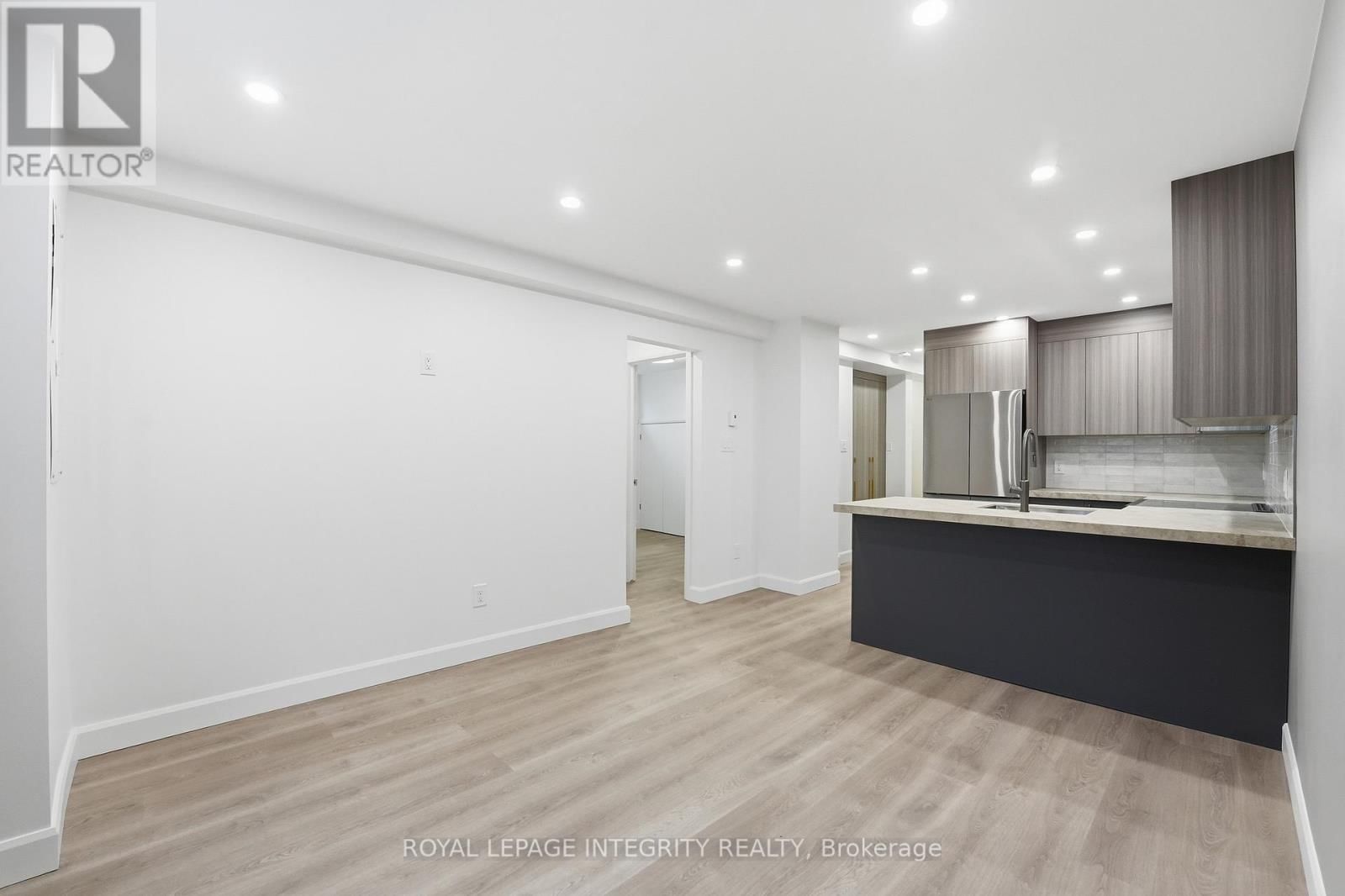 B - 2291 BADGER CRESCENT Image 10