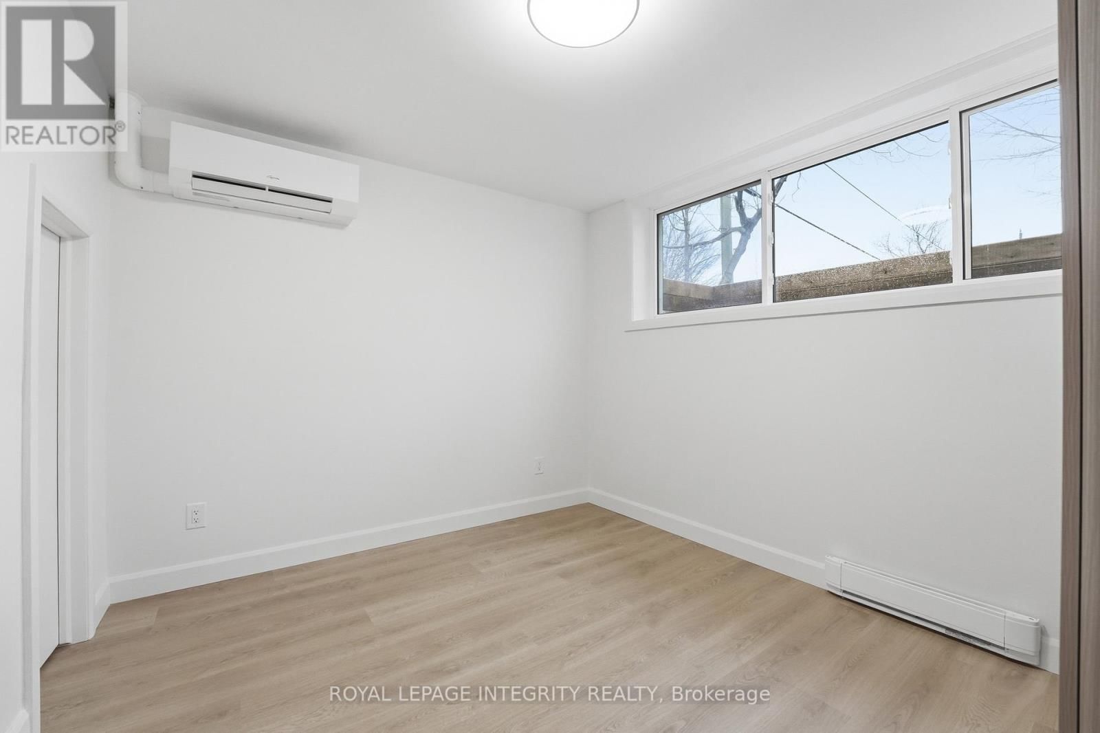 B - 2291 BADGER CRESCENT Image 18