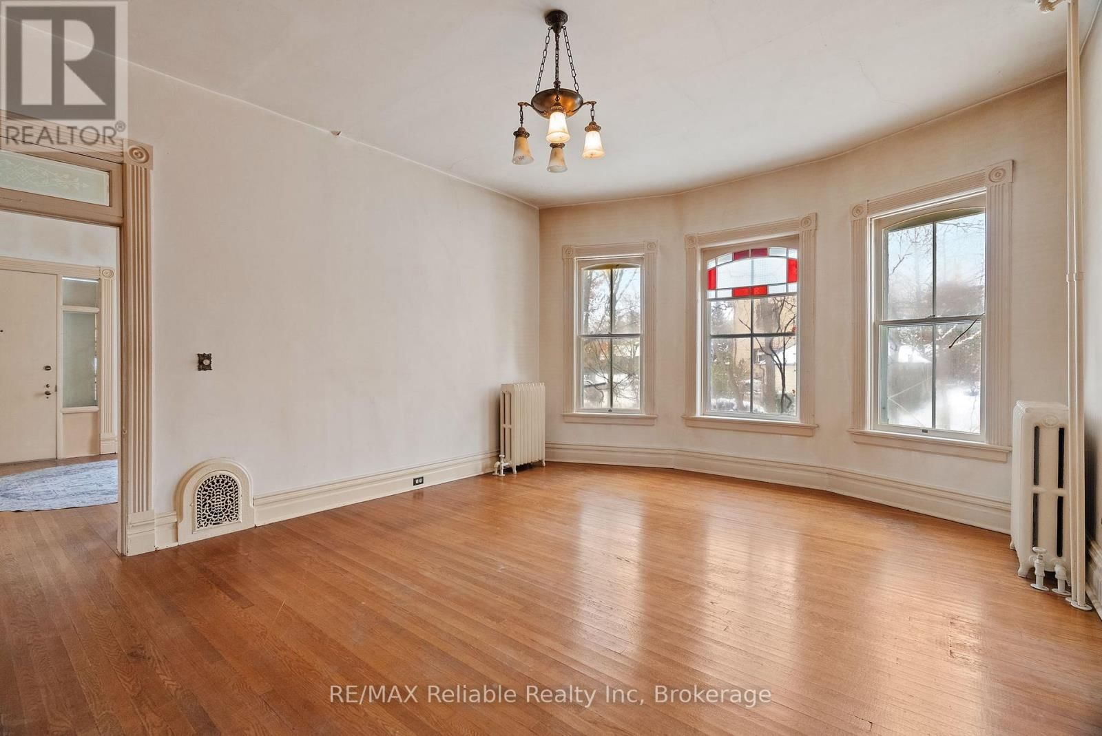 101 CENTRE STREET Image 15