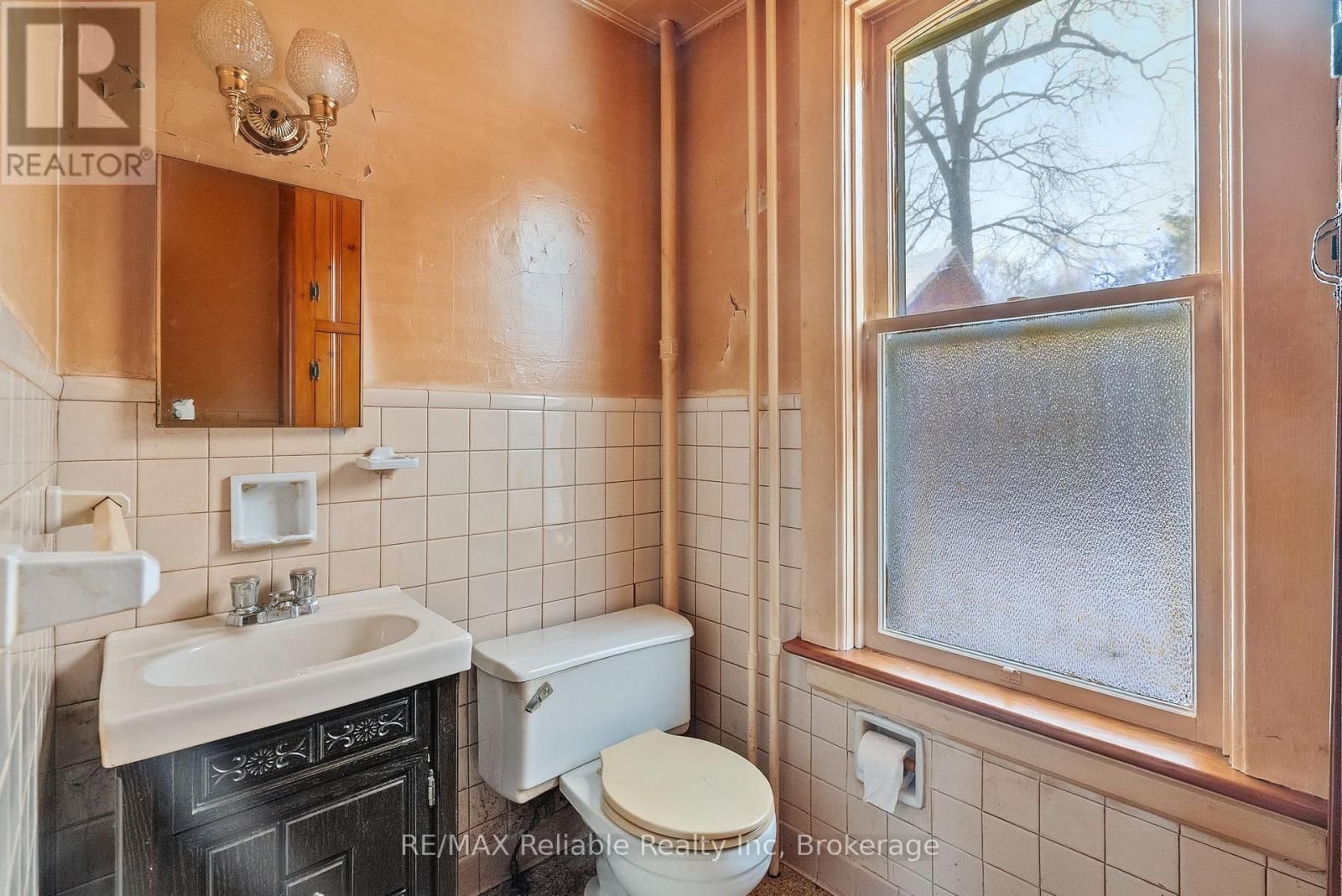 101 CENTRE STREET Image 19