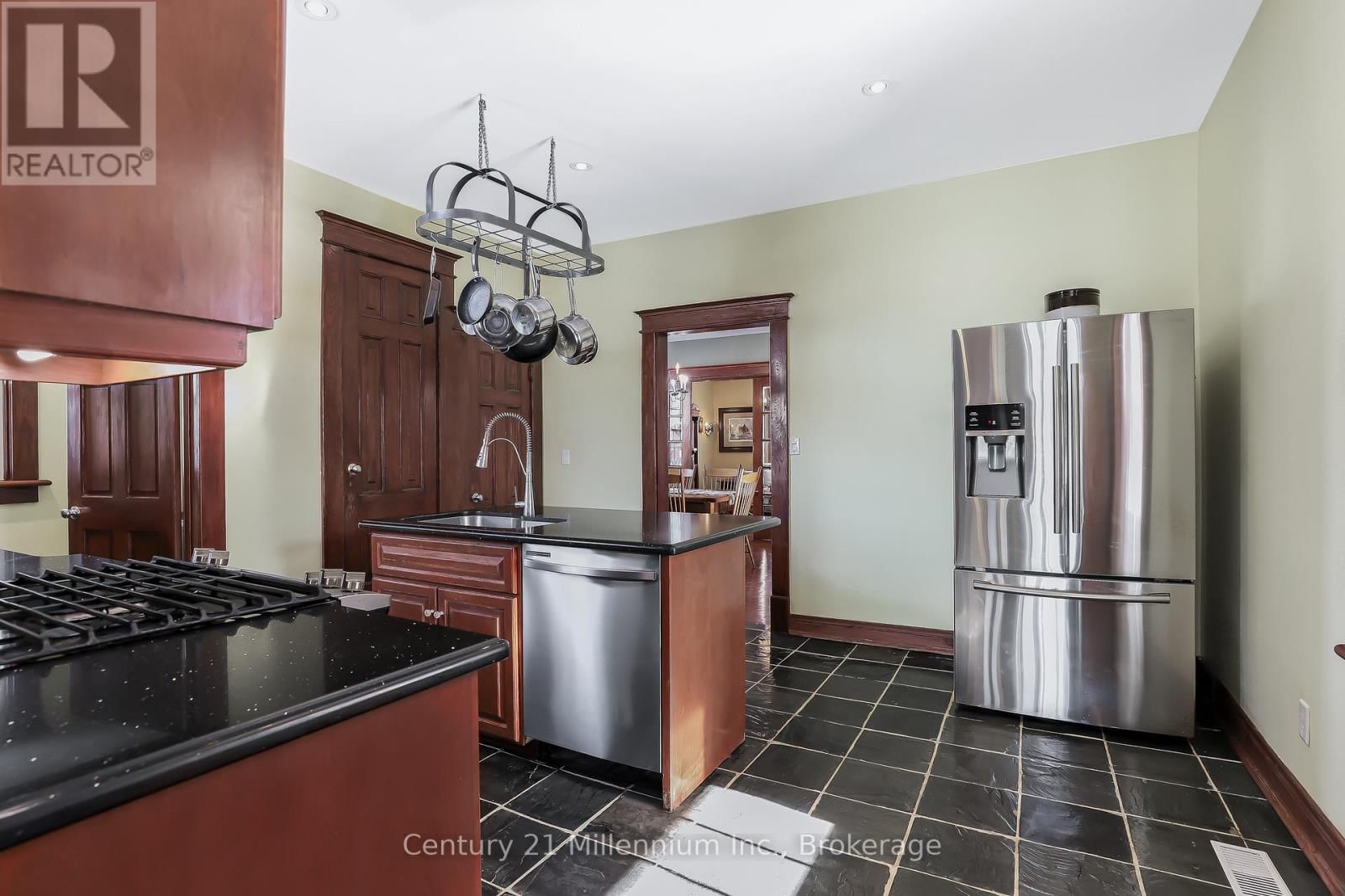 296 GARAFRAXA ST STREET Image 19