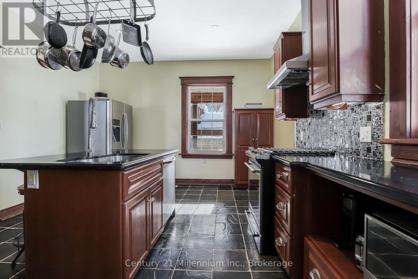 296 GARAFRAXA ST STREET Image 20