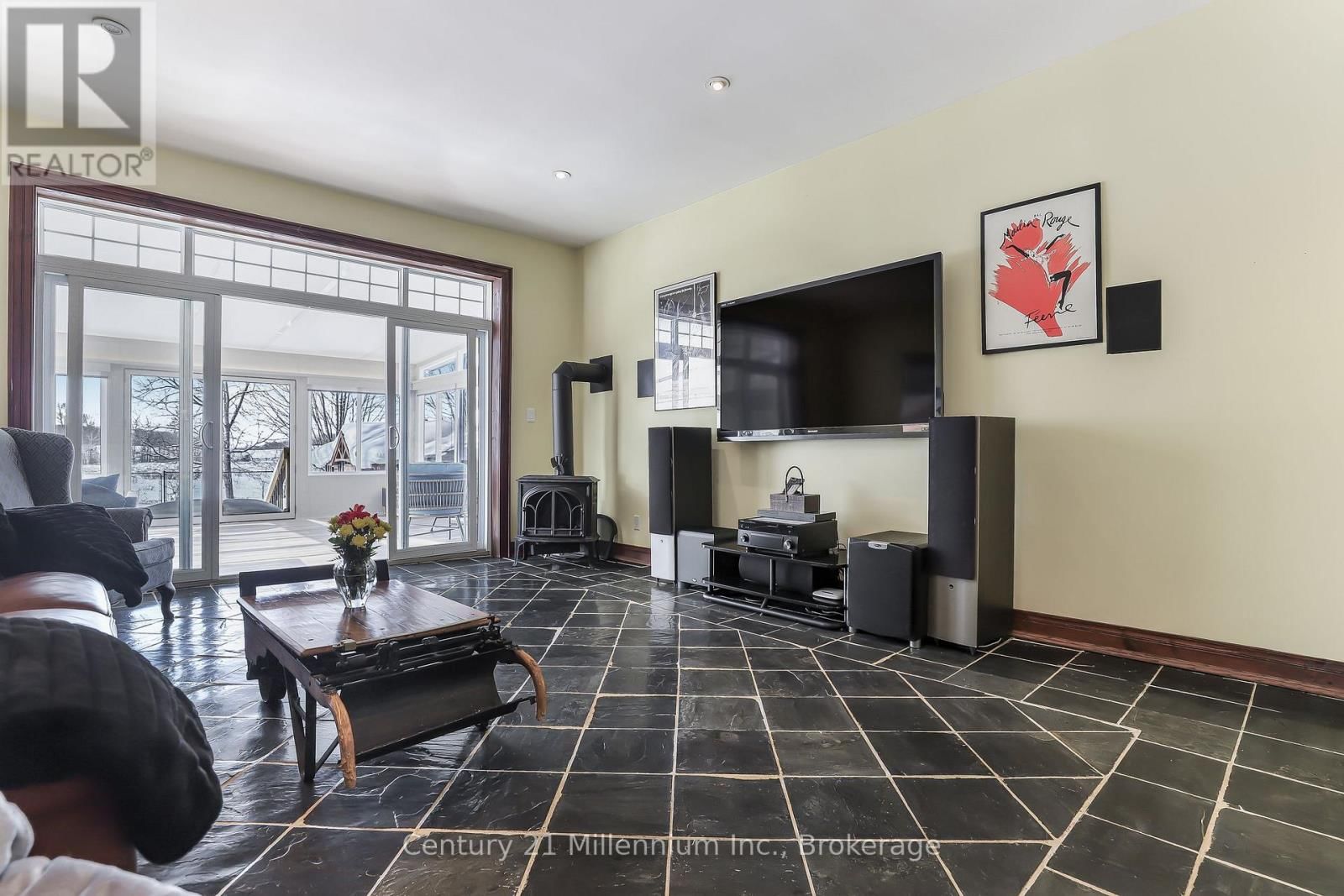 296 GARAFRAXA ST STREET Image 24