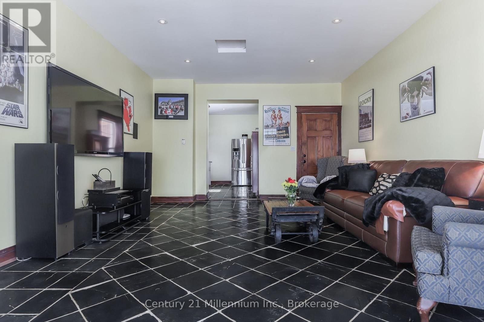 296 GARAFRAXA ST STREET Image 25