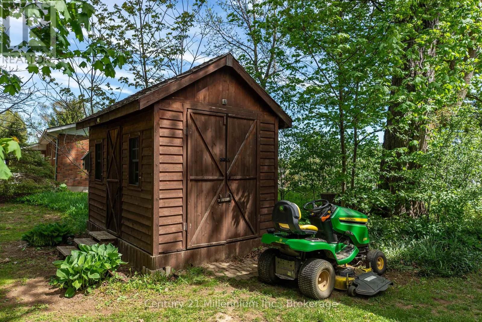 296 GARAFRAXA ST STREET Image 38