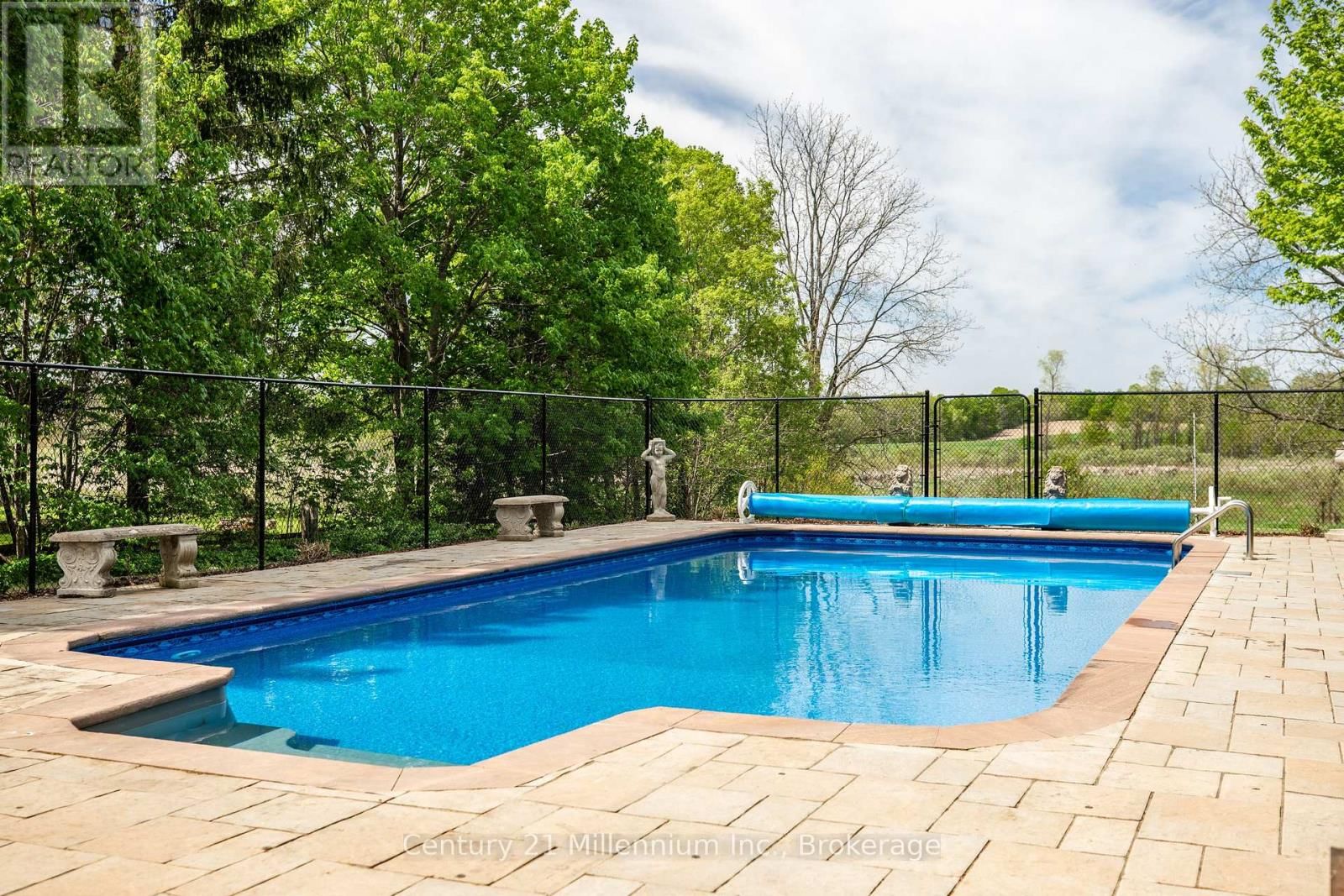 296 GARAFRAXA ST STREET Image 39