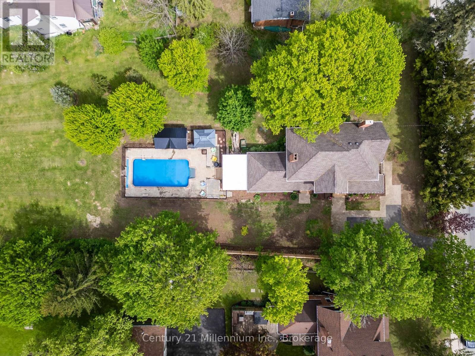 296 GARAFRAXA ST STREET Image 6