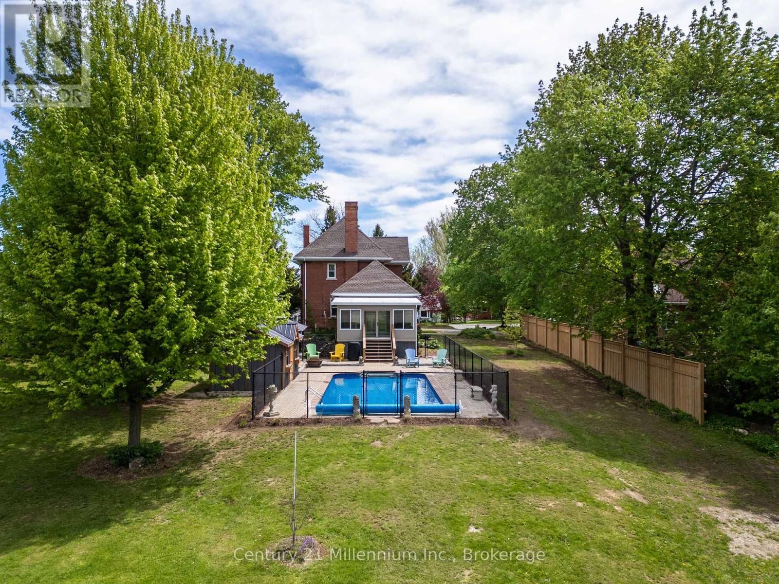 296 GARAFRAXA ST STREET Image 8