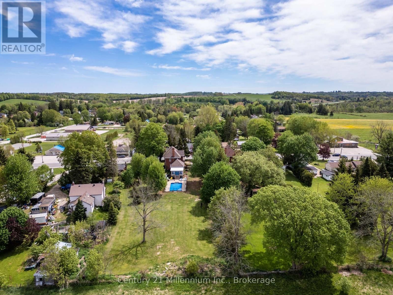 296 GARAFRAXA ST STREET Image 9