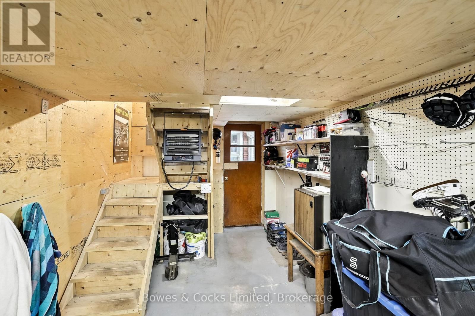 433 MANORHILL AVENUE Image 34