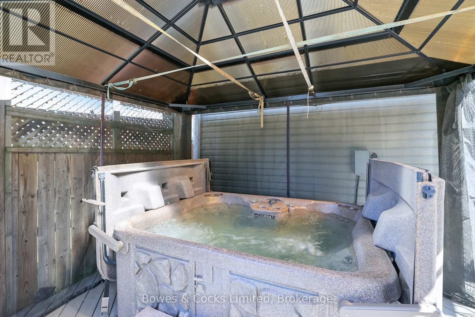 433 MANORHILL AVENUE Image 41