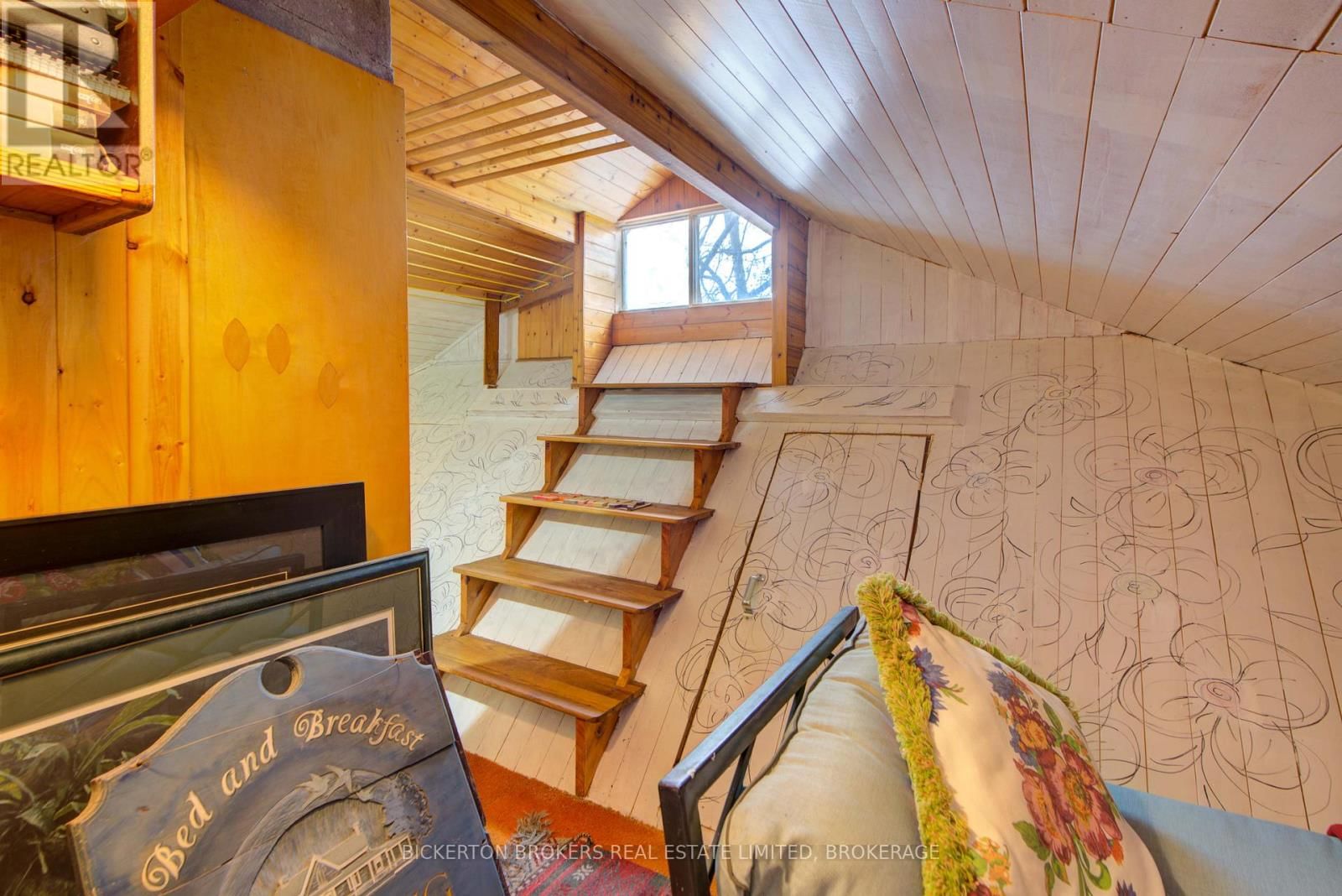 15 STURTIVANS LANE Image 45