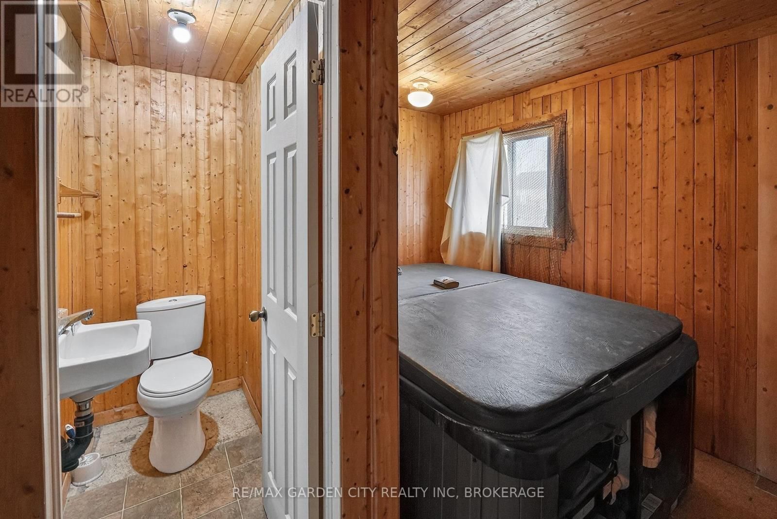 284 BURGAR STREET Image 14