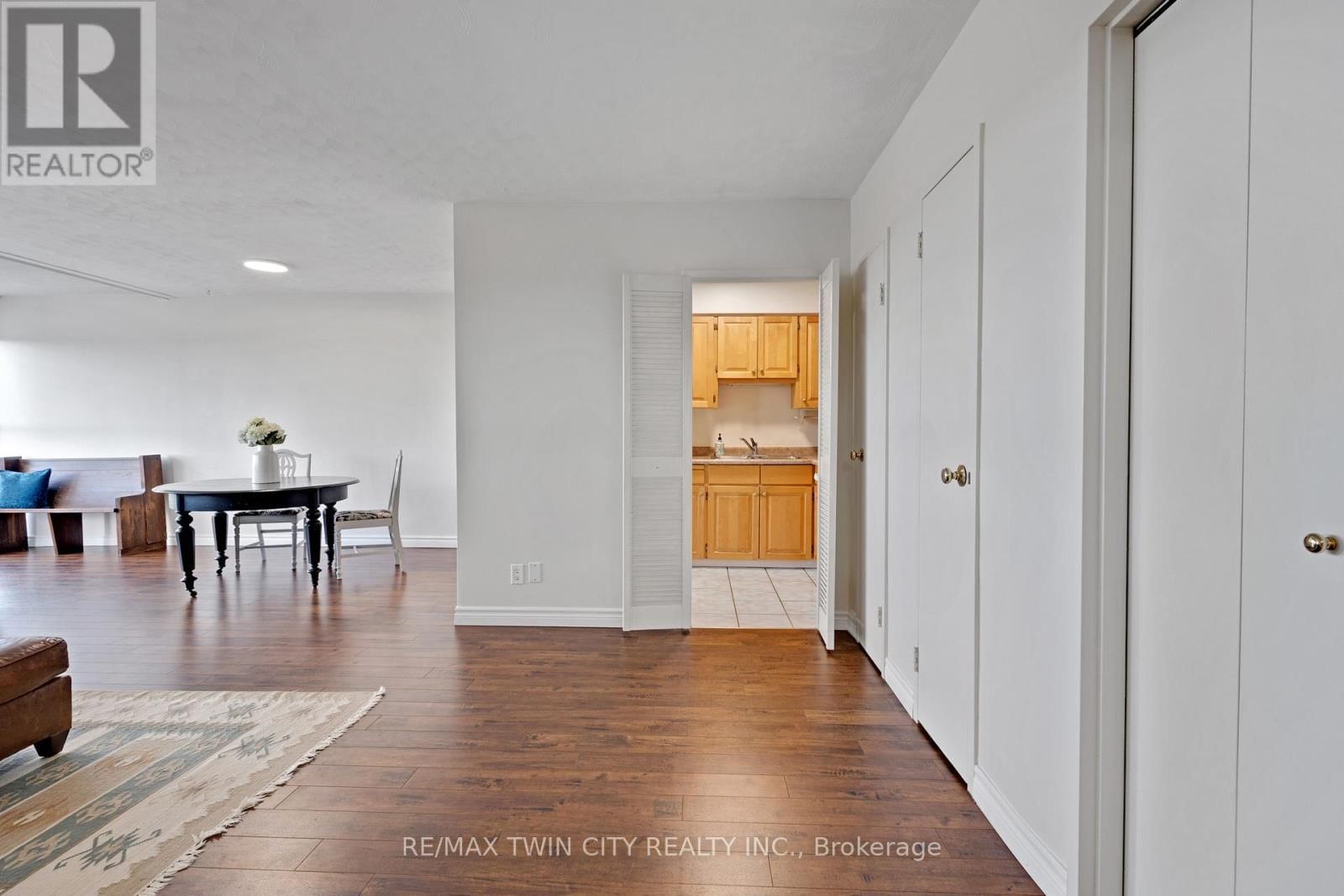 708 - 24 MIDLAND DRIVE Image 11