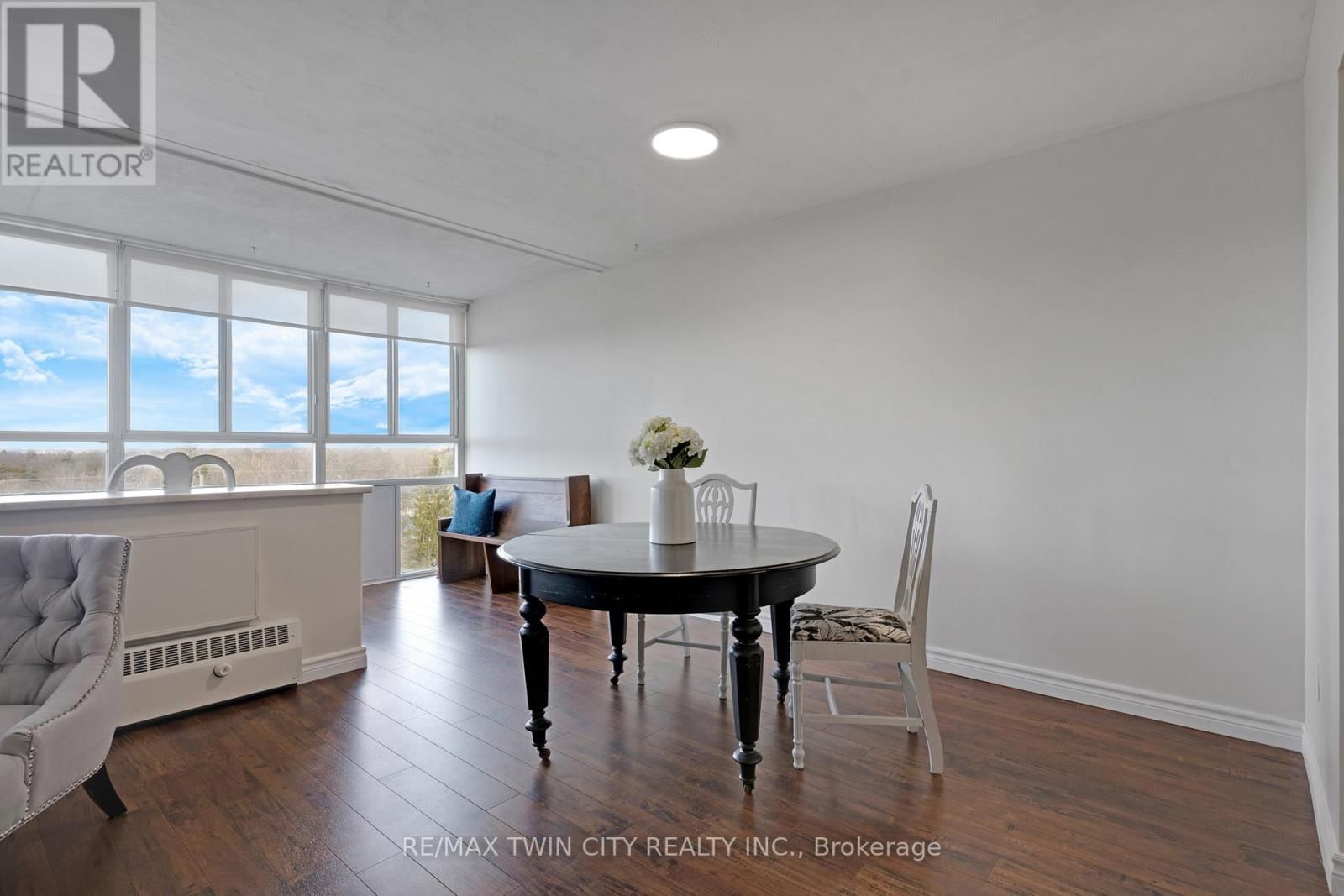 708 - 24 MIDLAND DRIVE Image 20