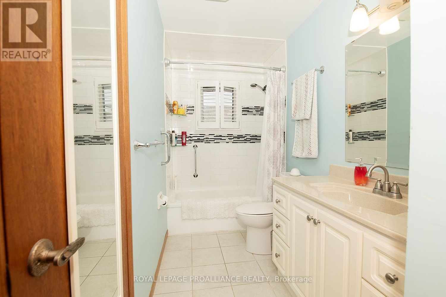 35 MORRIS DRIVE Image 18