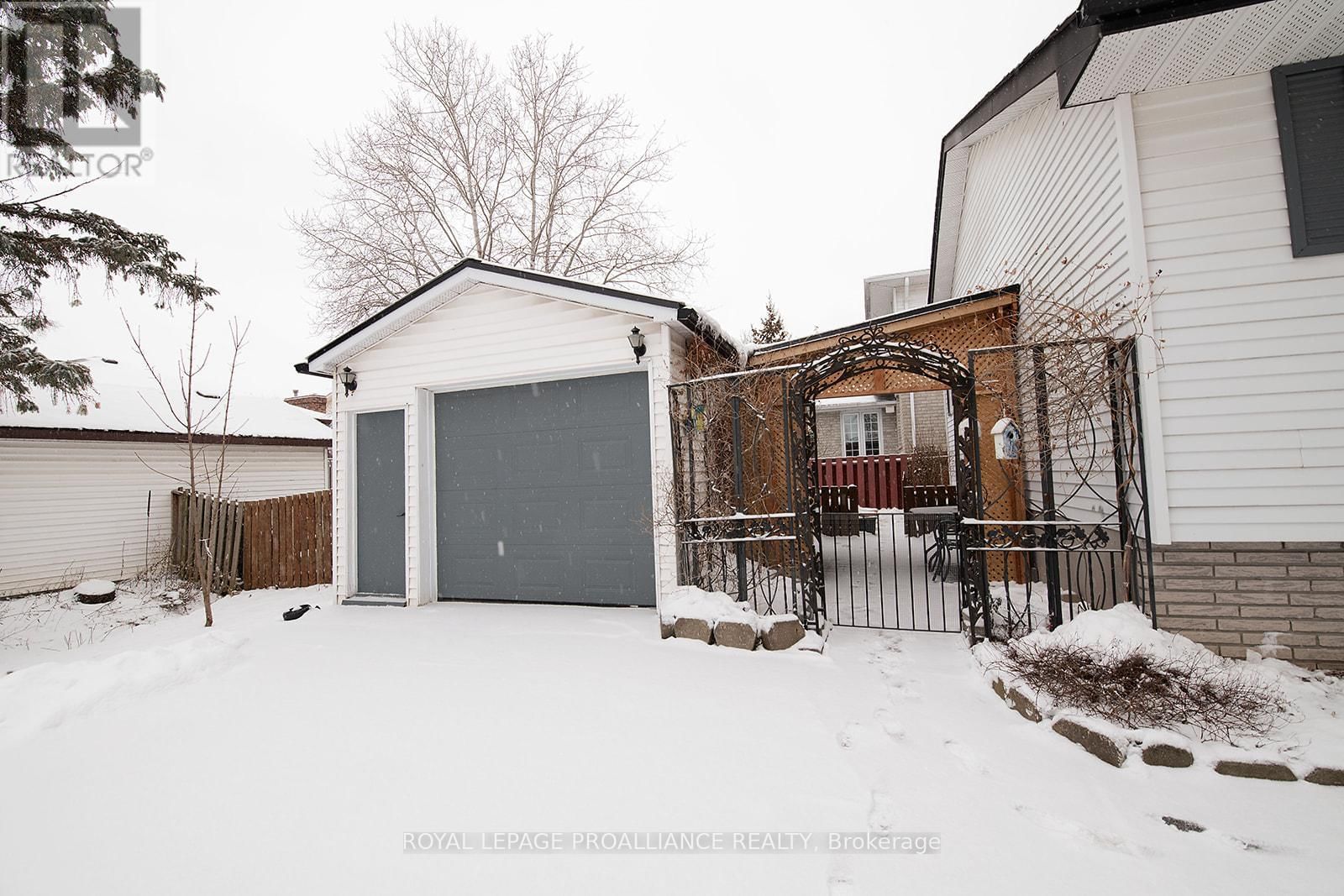 35 MORRIS DRIVE Image 25